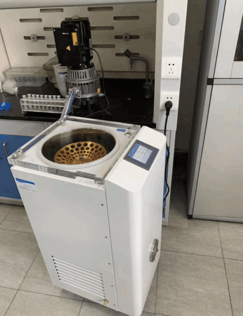 Центрифужный испаритель для пробирок 10×50 мл, до 70 °C, без насоса, с угловым ротором 46×2 мл, Scientz-1LS